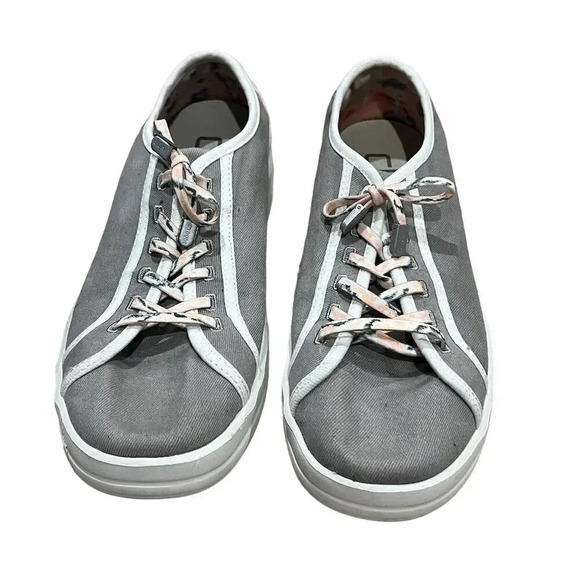 Hey Dude Women's Karina Joy Gray Canvas Slip-On Sneakers Size 7 - Picture 1 of 8